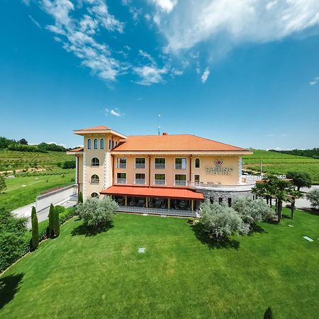 Hotel Venko Dobrovo Bagian luar foto