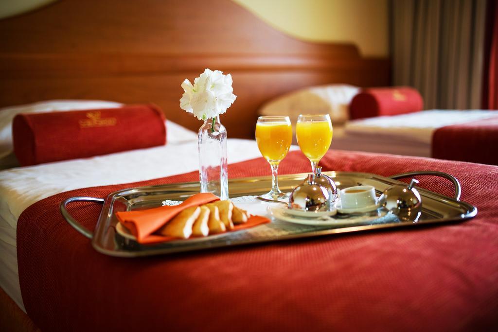 Hotel Venko Dobrovo Bagian luar foto